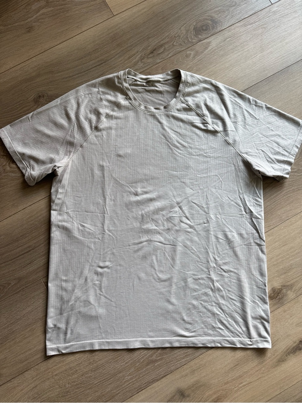Men's Lululemon XXL Crew Neck T-Shirt in Light Beige
